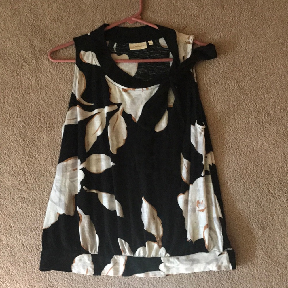 Anthro Delotta floral toe neck pussy bow top
